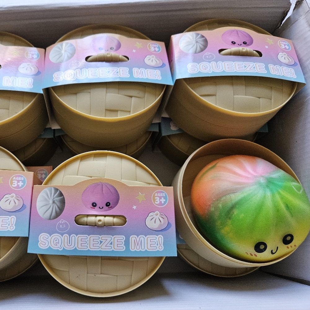 Squeeze Me! Colorful Squishy Toy in Rainbow Green-Orange
